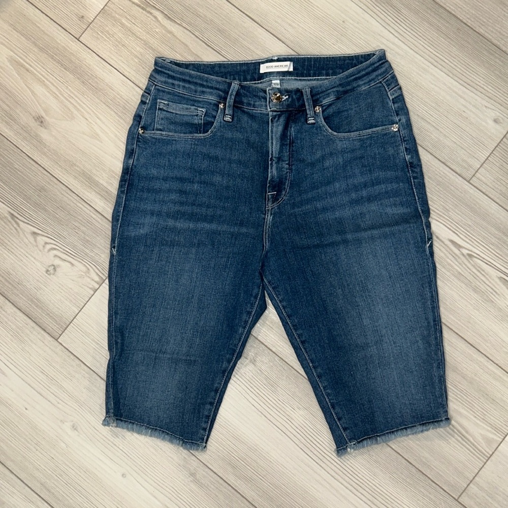 Good American Bermuda shorts